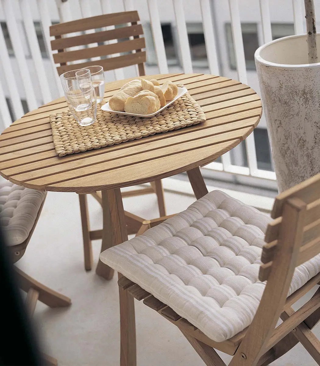 Classic wooden chair - Imagem 3