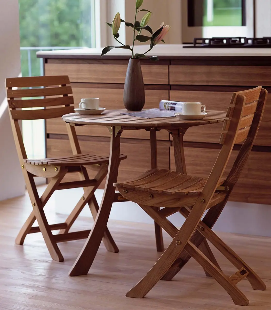 Classic wooden chair - Imagem 4